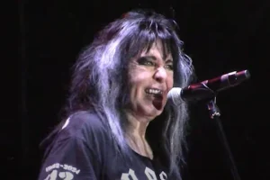 BLACKIE LAWLESS de WASP sur PMRC : « Il s&rsquo;agissait d&rsquo;eux essayant de mettre un homme à la Maison Blanche ». Il ne s’agissait pas de censurer les enregistrements.