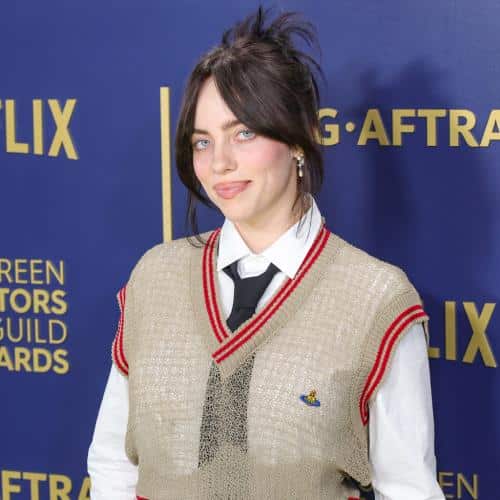 Billie Eilish « ne peut pas arrêter de pleurer » après le moment de Justin Bieber à Coachella
            

