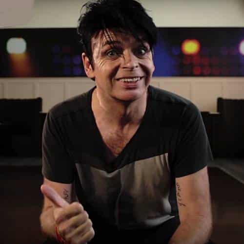 "Bowie m'a fait jeter hors de la pièce" : Gary Numan révèle un affrontement déchirant avec son héros - 
            

