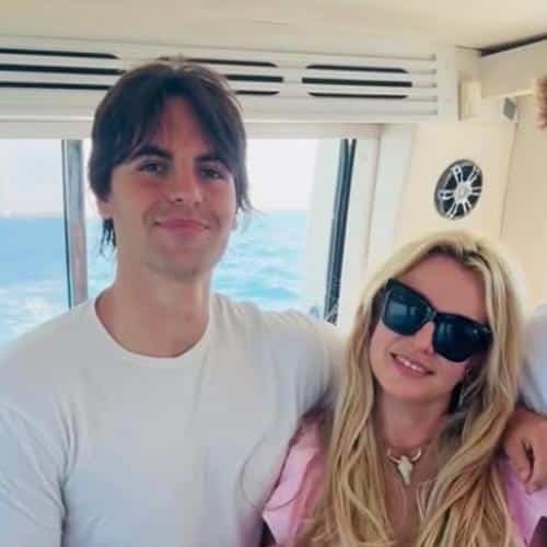 Le fils de Britney Spears change de nom sur les réseaux sociaux après ses retrouvailles
            


