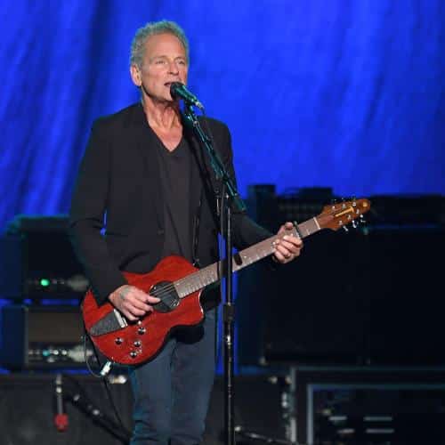 Le harceleur de Lindsey Buckingham emprisonné en attendant son extradition vers Los Angeles
            


