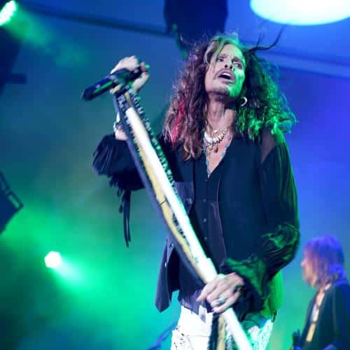 Le juge rejette la majorité du procès pour agression sexuelle contre Steven Tyler
            

