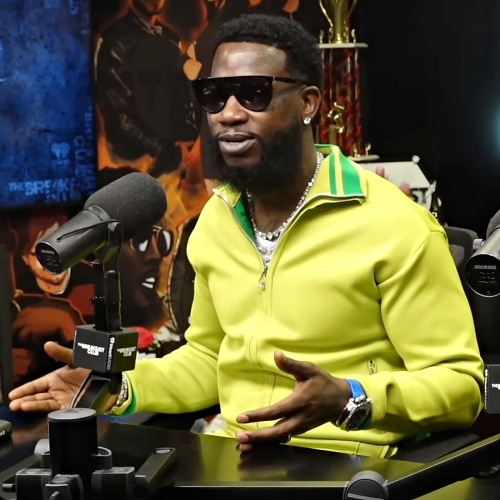 Le rappeur Gucci Mane "pris dans une embuscade et kidnappé" par son protégé Pooh Shiesty
            

