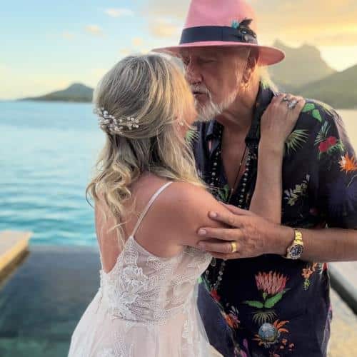 Mick Fleetwood se marie pour la cinquième fois
            

