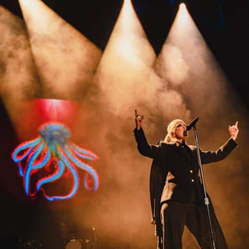 Shirley Manson sera commissaire invitée des spectacles 2027 du Teenage Cancer Trust au Royal Albert Hall
            

