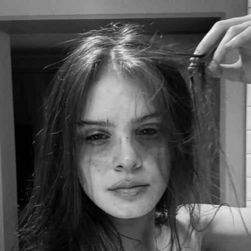 Sofia Isella révèle que son inspiration musicale est « horrible »
            

