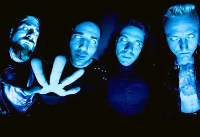 BLABBERMOUTH.NET
