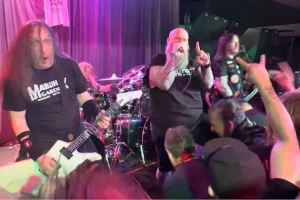 Regarder: EXODUS revient dans les jardins Mabuhay Gardens de San Francisco, récemment rouverts, pour la première fois en 40 ans