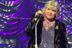 ANN WILSON de HEART déclare que son documentaire autorisé « In My Voice » n&rsquo;est « pas un blanchiment » : « Il raconte l&rsquo;histoire »