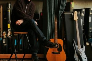 « Cette ville me fait faire de la musique » : Johnny Marr à propos de la connexion créative et de l&rsquo;évolution du siège des Smiths