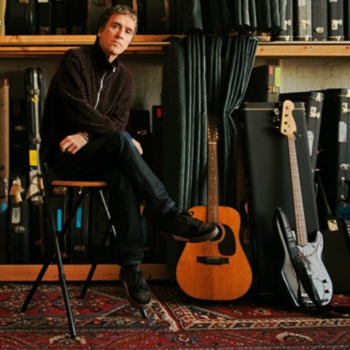 "Cette ville me fait faire de la musique" : Johnny Marr à propos de la connexion créative et de l'évolution du siège des Smiths
            

