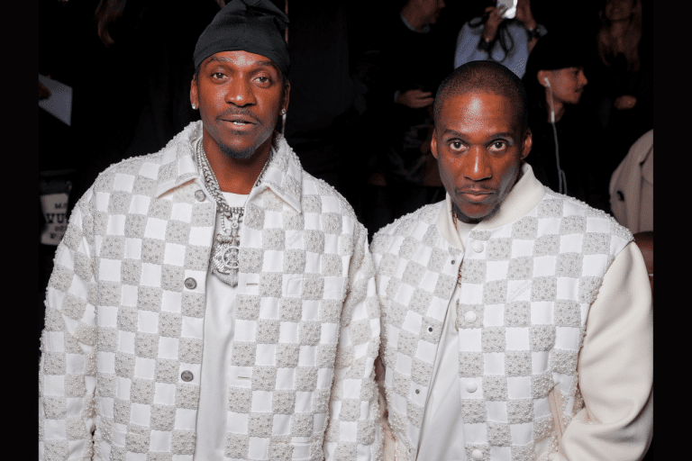 Clipse lance un petit bureau et un album ensemble
