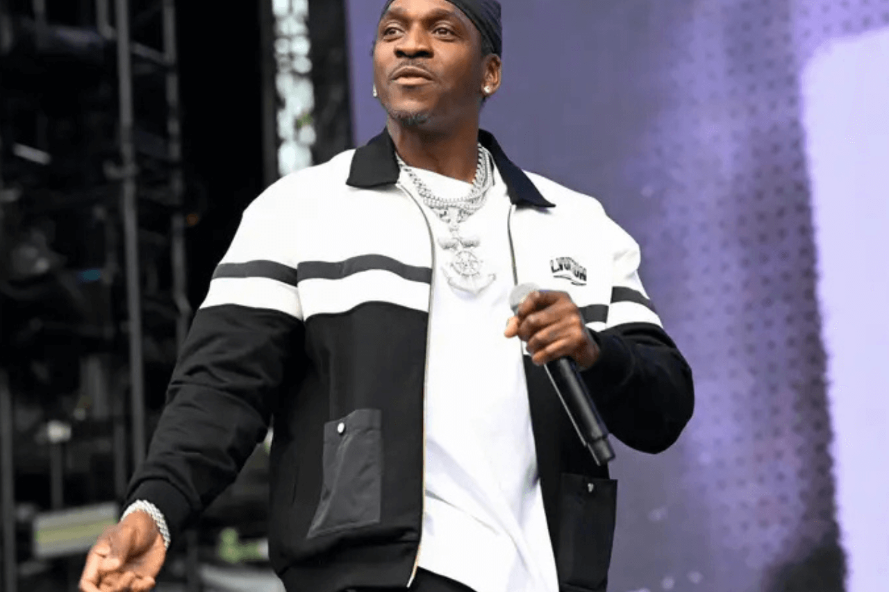 Clipse rend hommage aux parents décédés avec une performance sincère « Les oiseaux ne chantent pas »