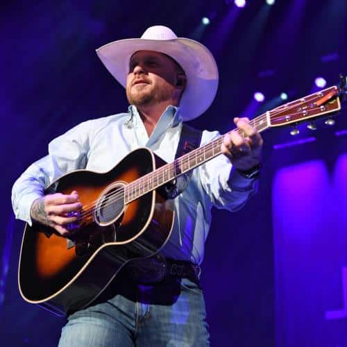 Cody Johnson nommé Artiste de l'année aux ACM Awards 2026
            

