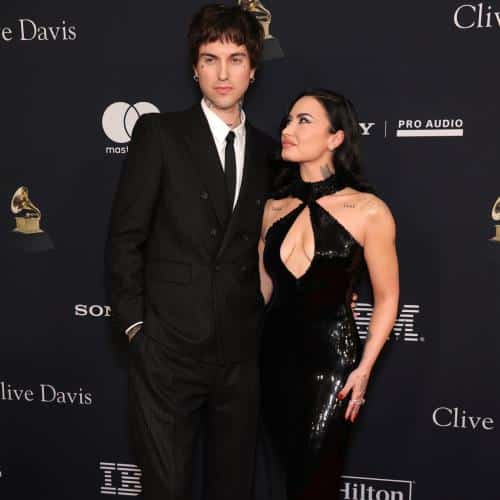 Demi Lovato célèbre son premier anniversaire de mariage avec Jordan Lutes
            

