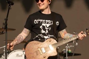 Ed Sheeran a été couronné roi de la diffusion en Grande-Bretagne pour la 8e année en devançant Taylor.