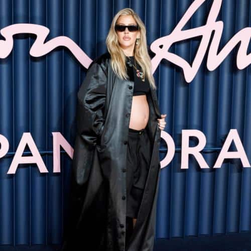 Ellie Goulding sortira « bientôt » un nouvel album
            

