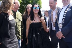 Les Corrs reçoivent une réception civique et annoncent leur premier nouvel album en neuf ans