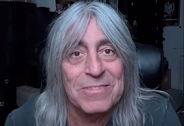 BLABBERMOUTH.NET