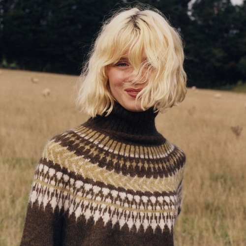 Maisie Peters obtient un deuxième album numéro 1 consécutif au Royaume-Uni avec Florescence