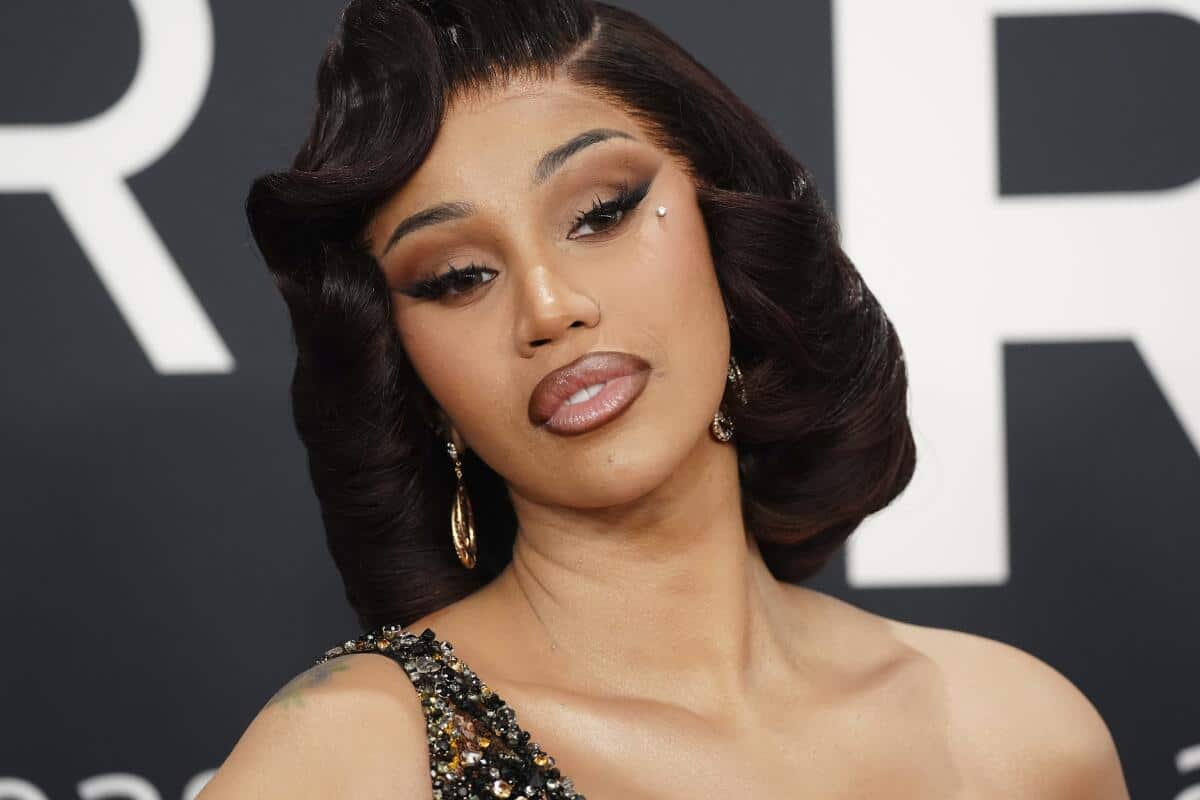 Mise à jour juridique de Cardi B : poursuites judiciaires, victoires judiciaires et affaires qui suivent toujours la superstar du rap
