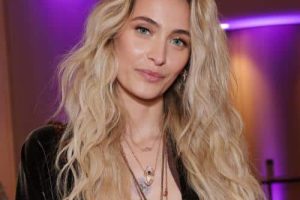 Paris Jackson admet avoir eu un « comportement vraiment laid » lors de sa lutte contre la toxicomanie