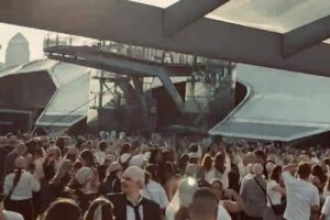 Pitbull recherche des volontaires pour compter les calottes chauves pour le record du monde Guinness à BST Hyde Park