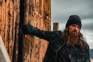 TIM MONTANA recrute SLASH, BILLY GIBBONS et JERRY CANTRELL pour le nouvel album « Whole State Of Tim Montana »