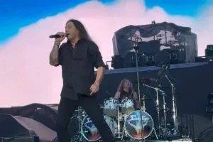 À voir : SAVATAGE joue son deuxième concert avec le batteur suppléant BLAS ELIAS au festival HEAVY WEEK-END en France