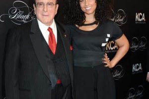 Alicia Keys et Mariah Carey rendent hommage au producteur de musique « visionnaire » Clive Davis