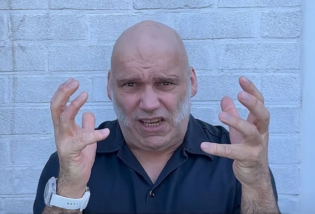 BLABBERMOUTH.NET