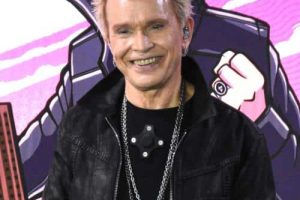 Billy Idol intronisé au Hollywood Rockwalk