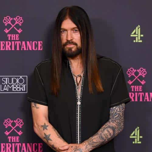 Billy Ray Cyrus admet qu'il fait parfois des « mauvaises choses » car il a peur du changement
            

