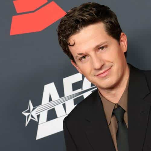 Charlie Puth annule son spectacle en Floride pour cause de maladie
            

