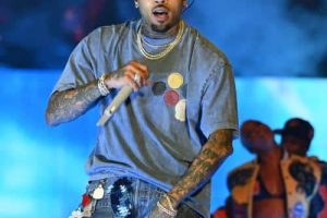 Chris Brown règle le procès de l&rsquo;auteur de chansons sensationnelles