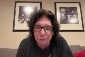 ERIC MARTIN est prêt à jouer davantage à MR. GRANDS spectacles : « Je ne dis jamais non »