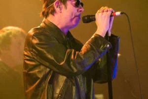 Echo et The Bunnymen reportent leur concert à Philadelphie après que le leader Ian McCulloch soit impliqué dans un incident de route