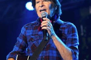 John Fogerty taquine un biopic en route – et il veut que cette star hollywoodienne le joue
