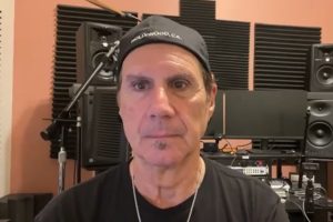 KELLY KEAGY de NIGHT RANGER réfléchit « définitivement » à l&rsquo;écriture de son autobiographie