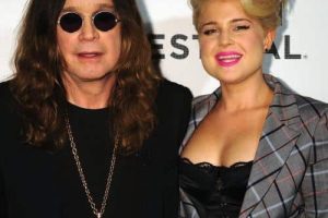 Kelly Osbourne décrit la « douleur » de son défunt père disparu, Ozzy