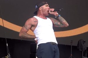 Le nouveau chanteur du SNOT, ANDY KNAPP, « le tue » sur son prochain album : « Il a vraiment trouvé sa voie »