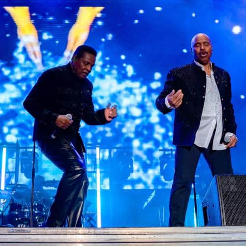 Les Jacksons annoncent une tournée au Royaume-Uni en 2026