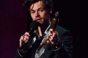 Les spectacles de Harry Styles à Wembley introduisent des mesures liées à la canicule pour les fans