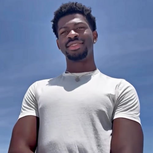 Lil Nas X partage une mise à jour sincère sur la santé mentale après une rééducation et un diagnostic bipolaire