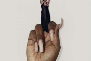 Lizzo réécrit le sens de Bitch avec un nouvel album audacieux