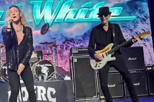 MARK KENDALL sur les nouvelles chansons de GREAT WHITE : « Nous en avons trois prêtes à partir, mais nous en avons sept sur bande »