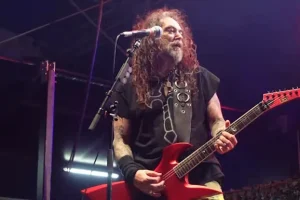 MAX CAVALERA à propos de l&rsquo;interprétation de l&rsquo;intégralité de l&rsquo;album &lsquo;Chaos AD&rsquo; de SEPULTURA : &lsquo;Il y a une toute nouvelle génération de fans qui n&rsquo;ont jamais eu la chance de voir&rsquo; la programmation classique qui y joue