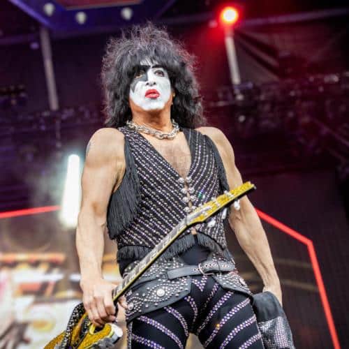 Paul Stanley dit que KISS sont des « super-héros intemporels » alors qu'il réfléchit à la percée déterminante du groupe
            

