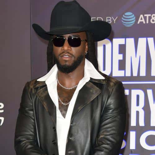 Shaboozey a découvert qu'il figurait dans Cowboy Carter de Beyoncé lorsqu'il a vu la tracklist
            

