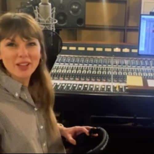 Taylor Swift a obtenu des « zoomies d'auteur-compositeur » et a écrit la chanson de Toy Story 5 en quelques heures